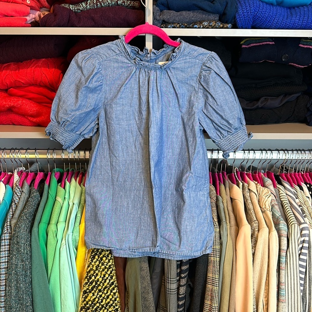 Women's Blue Chambray Puff-Sleeve Blouse